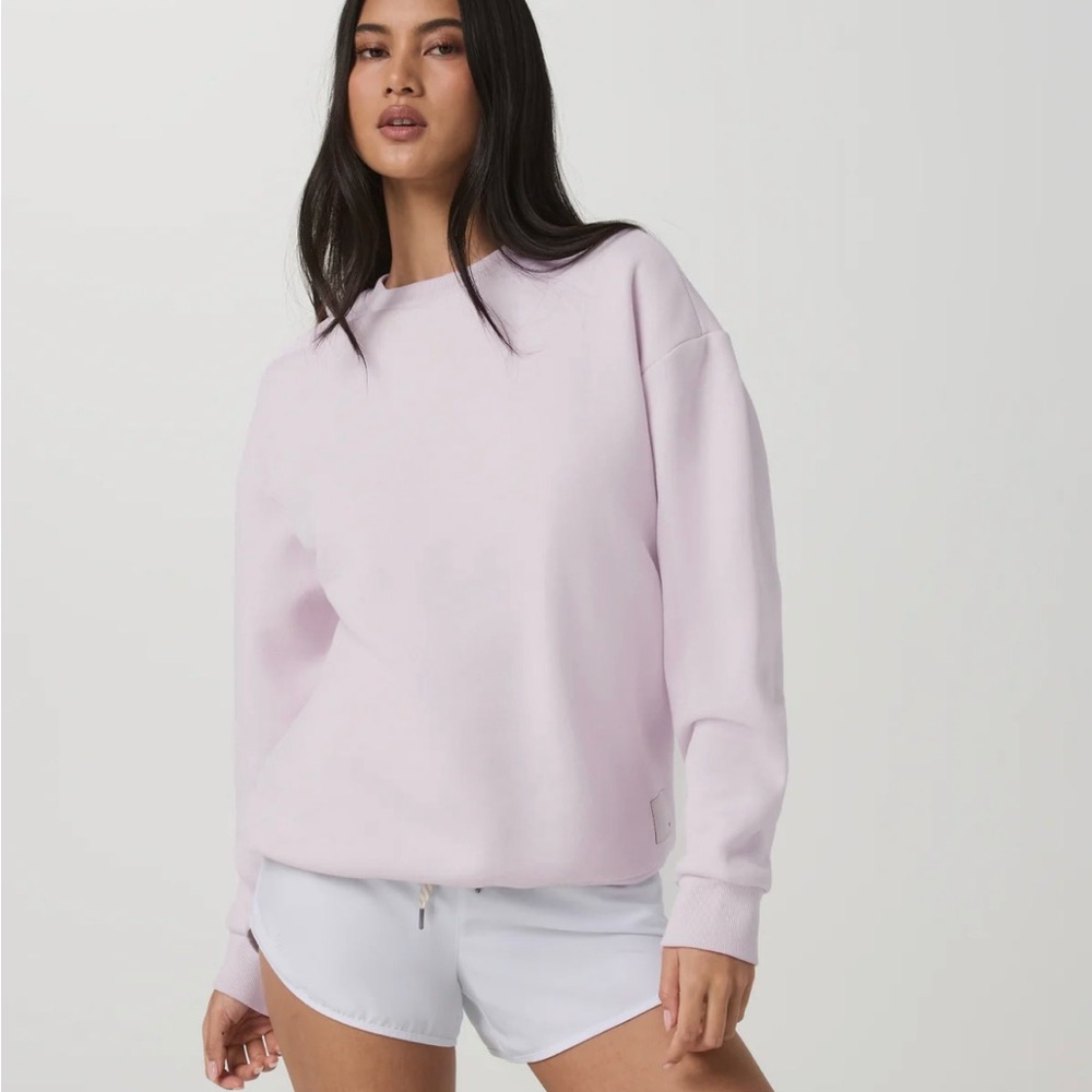 Vuori restore oversized crew 2.0 in sold out lilac breeze color